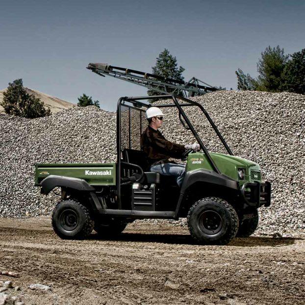 MULE 4010 DIESEL 4X4 The 4x4 MULE 4010 with speed sensitive electronic power steering is the machine of choice for countless farming, municipal and civil engineering professionals.