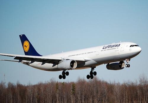 Alternative Fuels Daily Operation Lufthansa was first airline to use biofuel on revenue flights 6 month trial period ending in January of 2012 50-50 blend of Jet A and biofuel (HEFA) on domestic