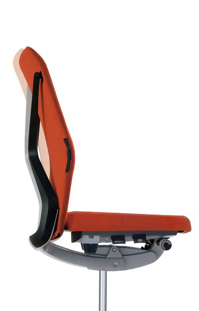 Unique to crossline: The backrest structure is suspended by means of