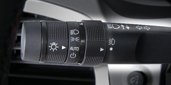 Exterior/Interior Lighting Automatic Headlamp System Rotate the outer band to operate the exterior lamps.