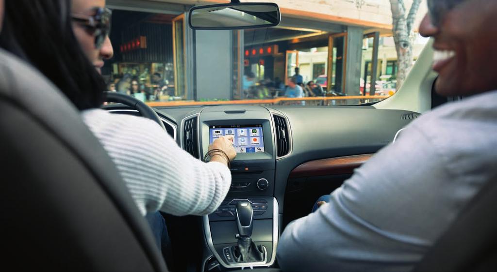APPLE CARPLAY COMPATIBILITY 3 Use Siri to interact with your iphone Access your favorite songs and playlists in Apple Music Utilize Apple Maps for voice-guided navigation and estimated travel time