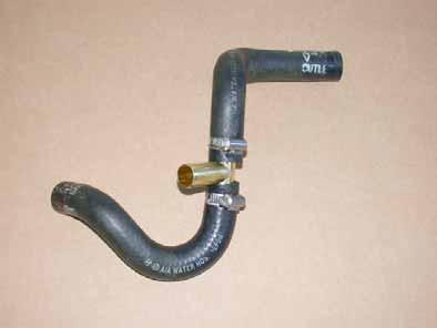 Hose section of heat exchanger outlet Engine inlet hose section