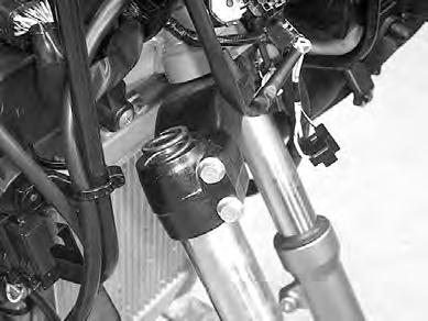 7-42 CHASSIS Install the O-ring to the front fork cap bolt and apply fork oil., 99000-99044-10G: SUZUKI FORK OIL #10 $ Replace the O-ring with a new one.