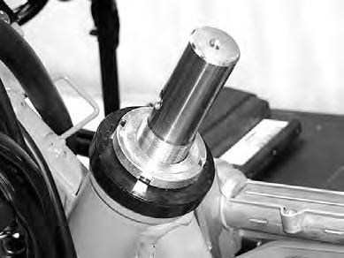 % 09940-14911: Steering socket wrench 09940-11430: Steering stem nut socket #
