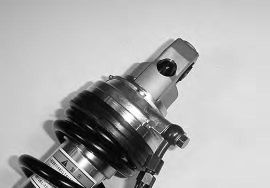 REAR SHOCK ABSORBER DISPOSAL ) * Handle the rear shock absorber with caution since a high pressure