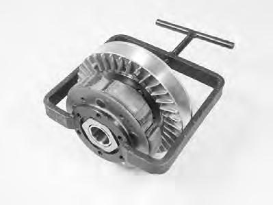 tool to the clutch shoe/movable driven face assembly and compress the clutch shoe/movable