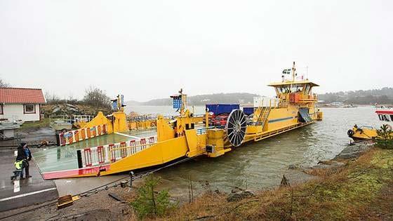The 4 th electricity driven cable ferry boat in Sweden (source NT) Kornhallsleden: 200 m 730 000 cars annually 2 el.