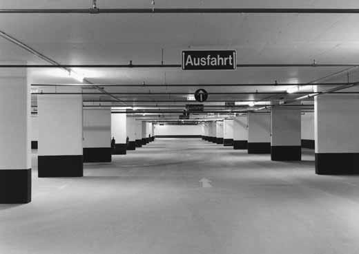 car parks. The sprinkler head was invented in 1874 by the American Henry S. Parmalee, a piano manufacturer.