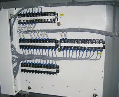 As the circuit breaker is racked into the appropriate position inside the switchgear, the MOC-switch operating arm engages the pantograph linkage (refer to Figure 29: Circuit breaker compartment (up