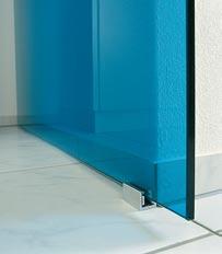 Discreet and continuous floor guide ideal for wide doors. Floor-flush or floor-mounted.