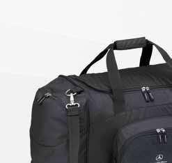 TRAVEL 59 1 SPORTS BAG/HOLDALL. Black. Polyester. Large main compart ment with compartment for valuables inside.