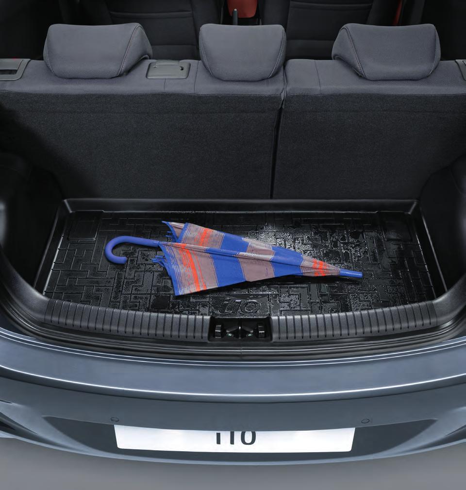 B9120ADE00 Textile floor mats, standard Matching the quality and design of the interior, these mats are made from hardwearing needle felt and held securely in place.
