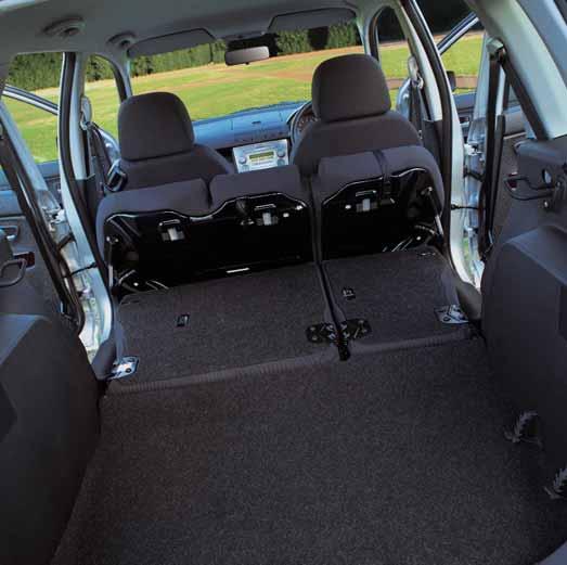 5-seater. Rear seat back folding. Rear seat flat folding. Front passenger s* and rear seat backs folding, with 60:40 split. Packed with storage solutions.