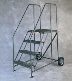 LAdders GILLIS SPECIALTY LADDERS Mobile Mechanics Ladders Features 21" deep top platform Access chain with detachable closure Handles provide easy mobility 4"