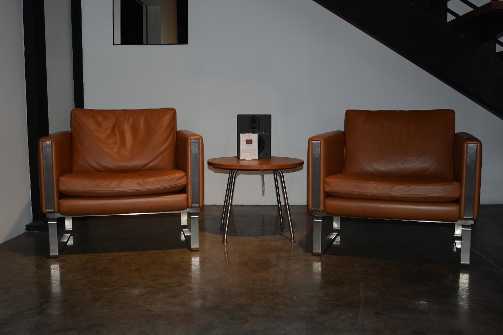 Form: CH101 lounge chair Manufacturer: Carl Hansen Designer: Hans Wegner Material: SIF leather (pure aniline)