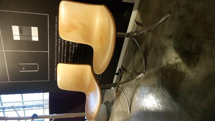 Form: PK9 chair Manufacturer: Fritz Hansen Designer: Poul Kjaerholm Material: Natural leather Colour: