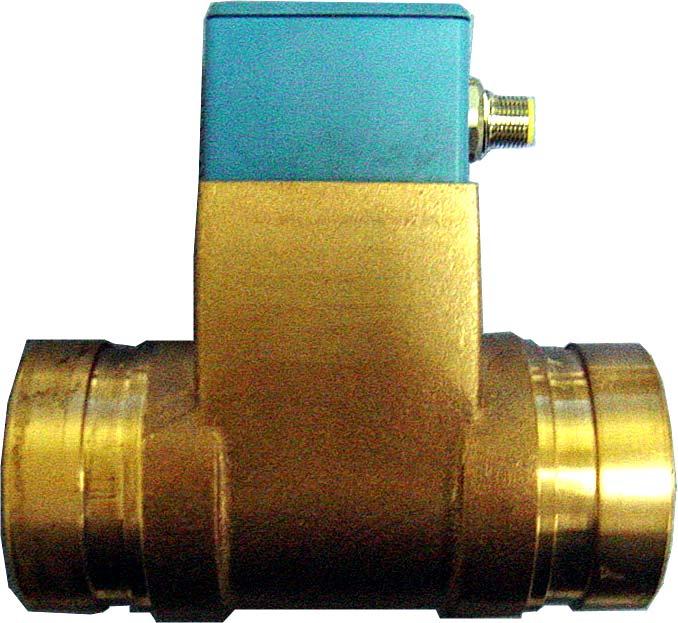 D. Flow Tee In horizontal runs, the Tee should be mounted upright. Flow Sensor Water Flow Figure 4 Paddle-wheel Tee Figure 5 Foam Injection Check Valve E.