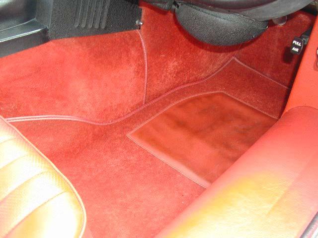 Both the driver s side and the passenger side have vinyl heel pads.