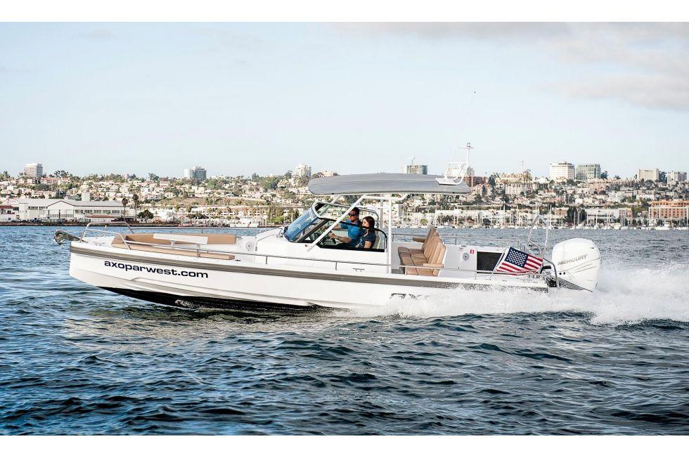 2017 Axopar 28 TT MASTER ADMIN JK3 Yacht Sales 2330 Shelter Island Drive Suite 106 San Diego, CA, US Office: 619.224.6200 Mobile: (619)-431-1194 info@jk3yachts.