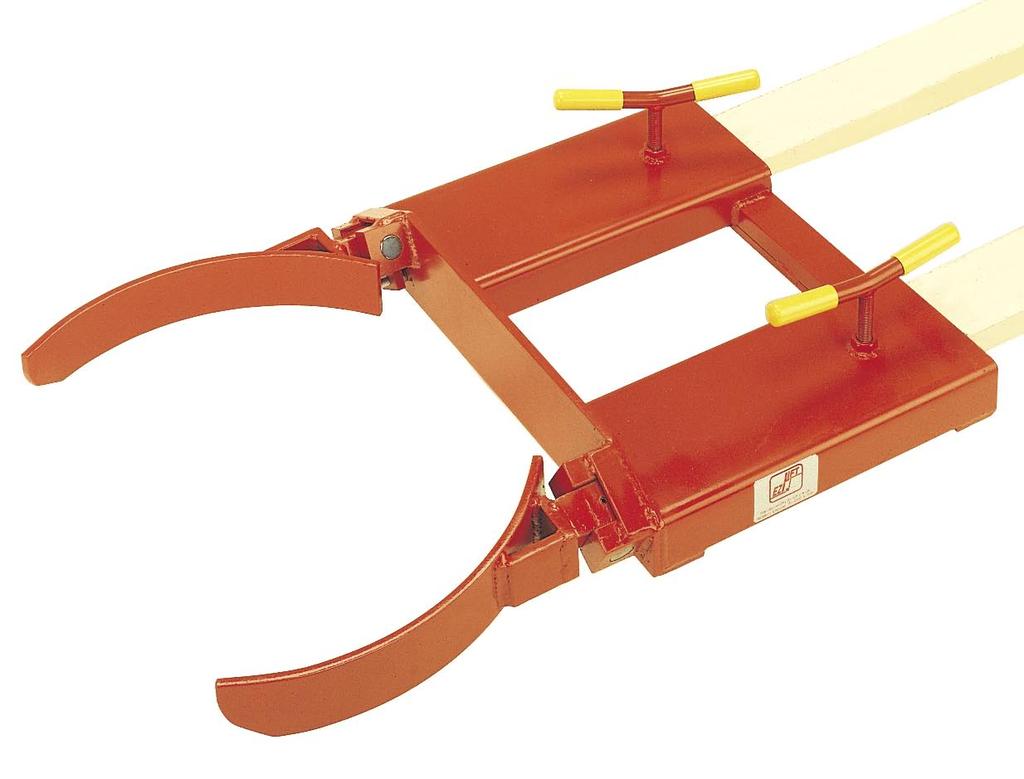 69 210 Litre drum Clamp Lift 210 Litre steel drums with rolling hoops with the drum clamp attachment Clamp fits over forks and is secured with T bar clamping