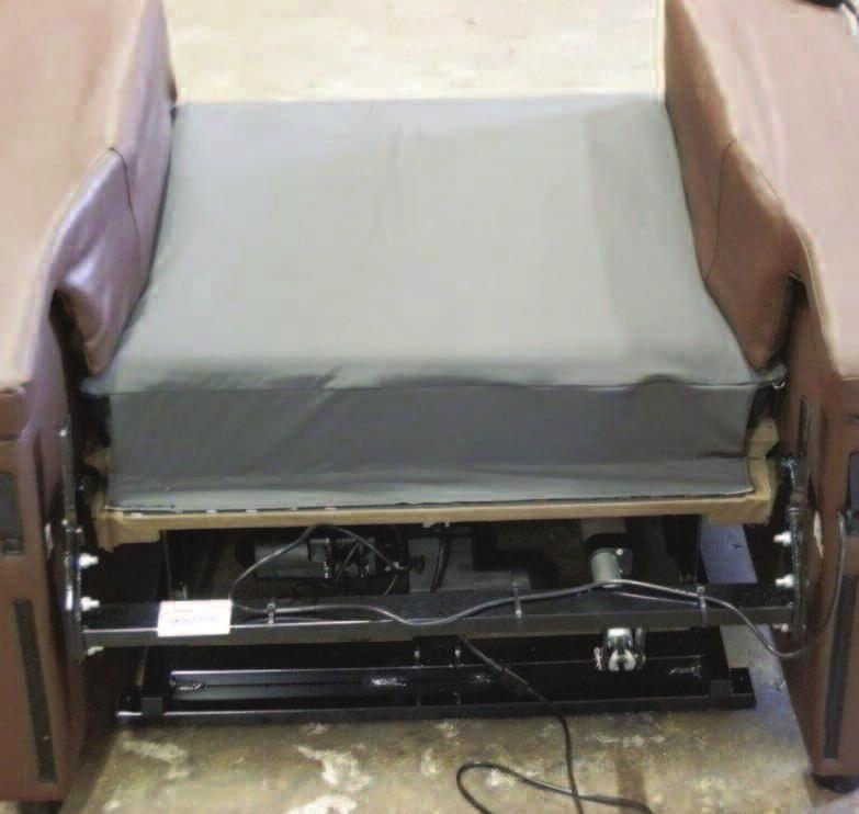 CONBAR B 004 Bario MANUAL v2_layout 0/02/203 2:33 Page 2 3 Remove backrest taking care to make sure it is kept