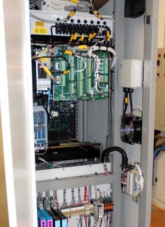 Left: A typical 2551 controller installed adjacent to an Omni flow computer.