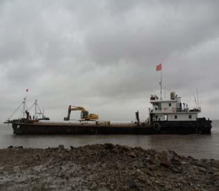 Self-propelled barges: 158 FT 1000 DWT LCT Type Self-propelled Barge Built: 2007 Dimensions: 48.00 * 12.50 * 2.75 M.