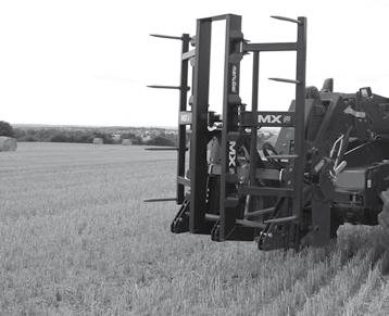 3 round bales or 4 square bales (80/90 cm) 3 tines of Ø 40 x 1000 mm working length, 3 positions available : fixed, floating or transport Tines are fixed on a pivoting base predisposed to receive