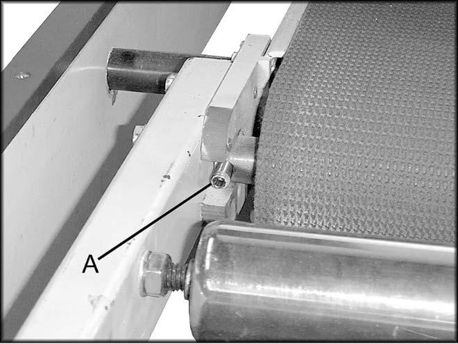 2 Sanding belt tracking and oscillation The tracking and oscillation of your sander are preadjusted at the factory. However, should adjustment be required, do the following: 1.