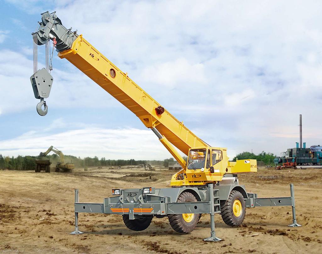 Product Guide ROUGH TERRAIN HYDRAULIC CRANE Features n n MAX. CAPACITY (Outriggers) - 40.0 Tonnes at 3m Radius (85% Rating) 360 Slew MAX. CAPACITY (On Tyres) - 17.