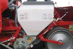 Equipped with the mechanical blower drive and 30 l seedhoppers, the Eco-Line series is aimed at the small to medium size