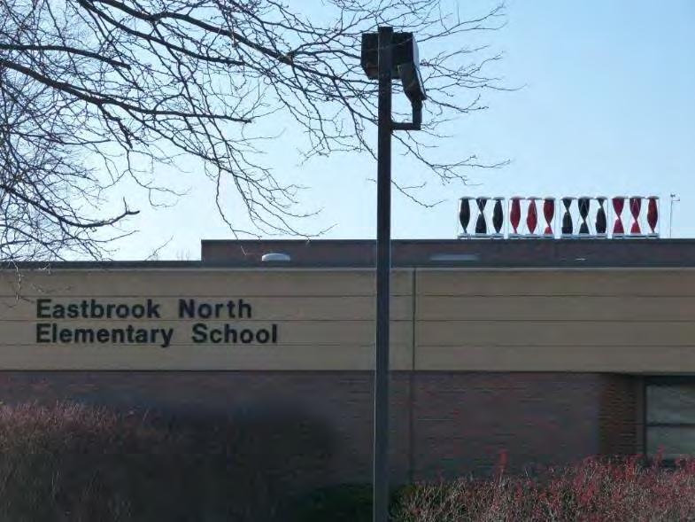 (October 2011) Upton, Indiana (United States) Local elementary school using SolarMill