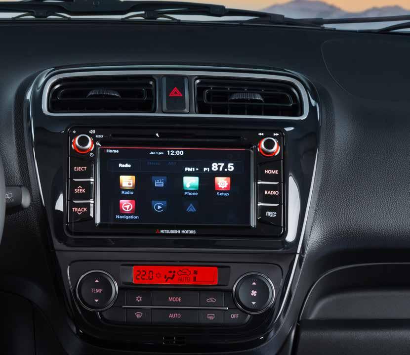 FLEXIBILITY ON YOUR SIDE! Navigate with the TomTom embedded navigation or with your smart phone, it s up to you! Multiple ways to enjoy your music: CD, USB device or Bluetooth device.
