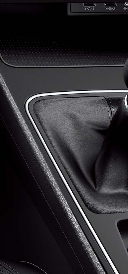 INTERIOR Spherical aluminium gear knob Original SEAT 5/6-speed gear knob in aluminium and leather finish.