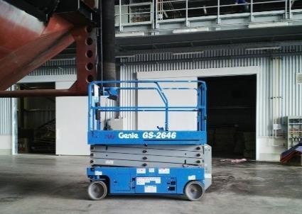 EQUIPMENT FORKLIFT Quantity: Manufacturer: Type: Lifting