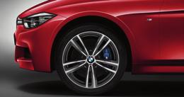 BMW Icon Adaptive LED Headlights include full adaptive functionality as well as a new Icon