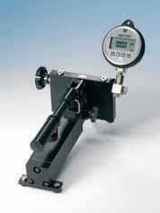 JOFRA TM Industrial Pressure Indicator System E 0 to 1,000 psi (70 bar) 0 to 2,000 psi (140 bar) 0 to 3,000 psi (200 bar) 0 to 5,000 psi (350 bar) 0 to 10,000 psi (700 bar) This system consists of an
