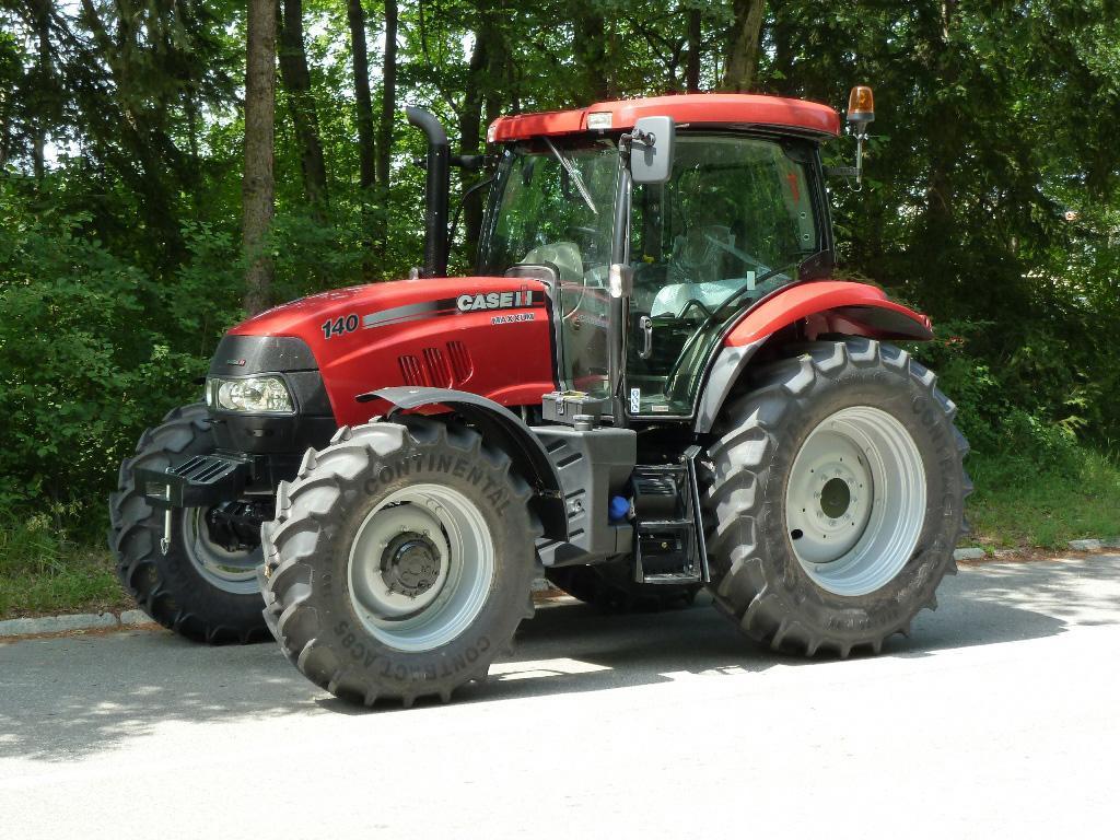 ROPS ON TRACTORS STANDARD TRACTORS Since 1974 it is mandatory to fit ROPS on