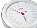 The scale can be fitted with the telescopic measuring rod seca 220 for time-saving