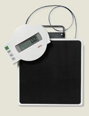 With the HOLD function, the person weighed can first be attended to before the weight is read and noted down.