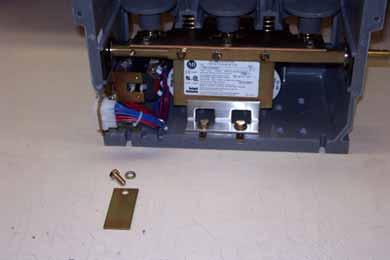 2 Electrically Held to Mechanical Latch Contactor Retrofit Instructions Parts Before beginning the retrofit, ensure that the Kit includes the parts listed below: 1 400 Amp Mechanical Latch Mechanism