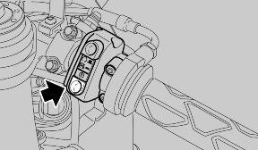Start-up button (02_40) With the key inserted in the ignition and turned to ON, when the button is pushed the starter motor will start the engine AFTER A FEW SECONDS FROM THE ENGINE START-UP, THE