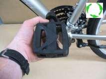 seatpost and saddle. Using a 6mm hex wrench turn the seatpost clamp bolt counter clockwise to loosen. Take care not to completely unscrew the bolt. Turn the top plate 90 degrees (5-A).