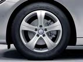 silver, with 225/55 R 17 tyres (part of EXCLUSIVE exterior for E 220 d, E 200) R24 5-spoke light-alloy wheels, painted in tremolite grey and