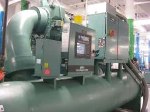 : am Chiller fault detected On-board diagnostics determines a chiller valve has failed System calculates costs associated with this fault based on real time price