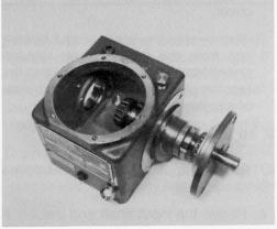 Tap on the end of the input shaft to drive the opposite cartridge from the housing. Then drive the shaft in the opposite direction for removal of other cartridges.