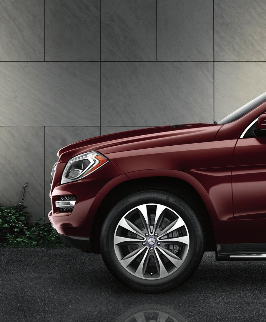 3 ROWS OF LUXURY. 7 SEATS AT THE FOREFRONT. Even in the spacious third row of a 2013 GL Class, your family travels on the leading edge of innovation, and in the lap of luxury.