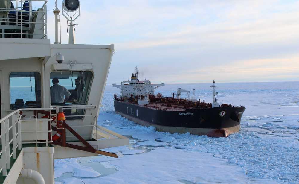 Development of scenarios of hull-ice interaction for conventional merchant ships, DAS, Pushing