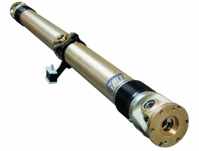 This MWS-500 shaft is made with the exclusive Gold Finish 7075 aluminum material, which is both stronger and lighter than common aluminum driveshafts, making it able to perform under the stresses