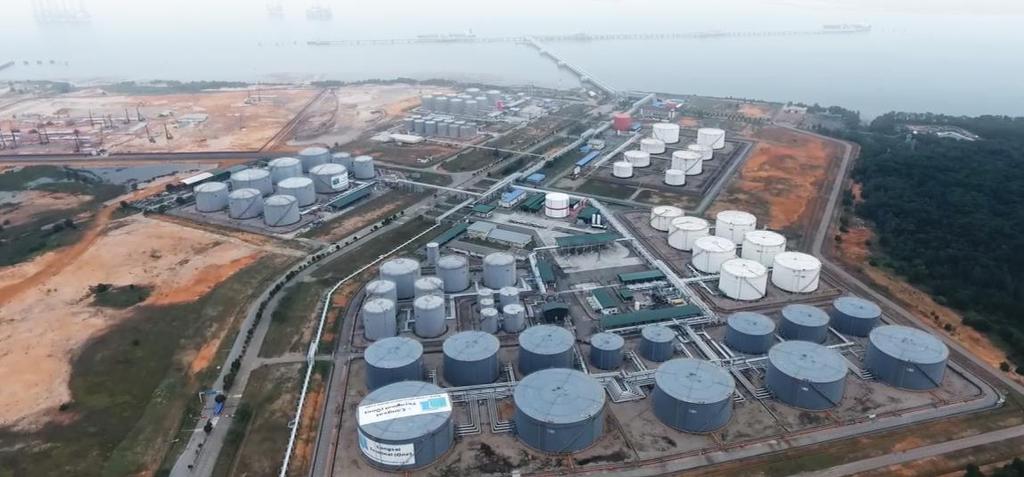 Langsat Tank Terminals Facility 100% Dialog Terminals Sdn Bhd* 100% 80% 20% Storage, Blending, Distribution of Petroleum Products & By-Products 85 acres Land Area * Dialog Terminals Sdn Bhd formerly